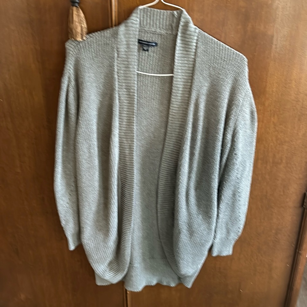 American Eagle sweater